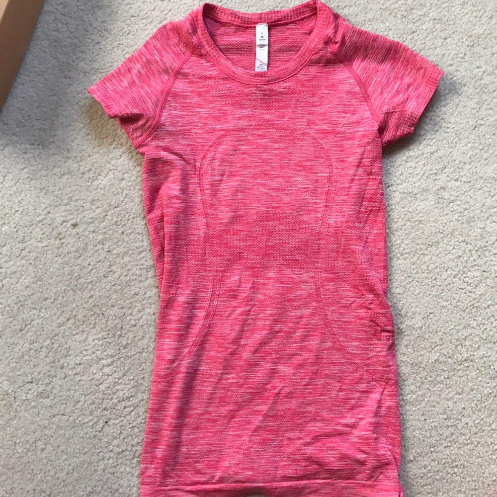 Lulu lemon size 4